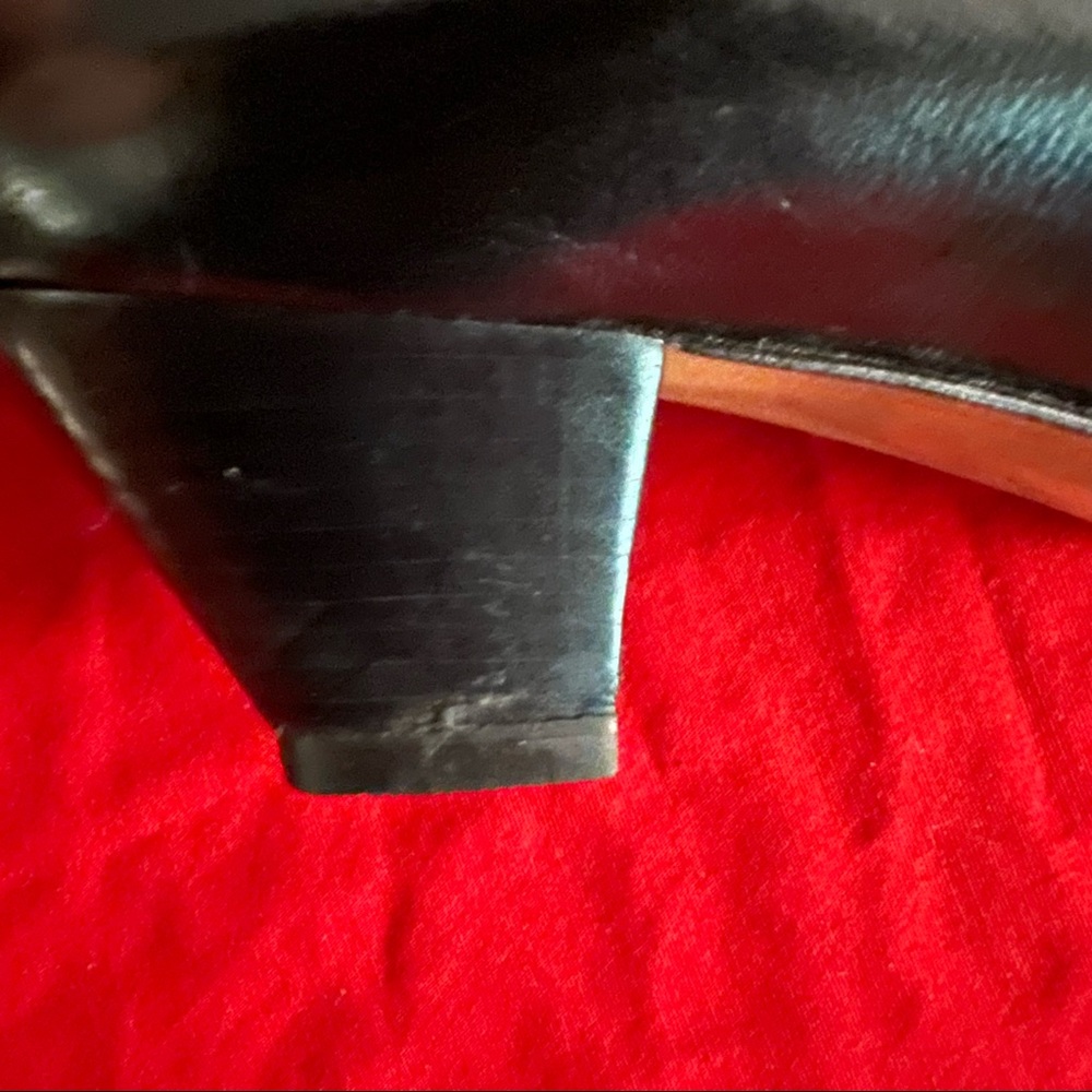 Vintage Gucci Pumps - Picture 6 of 9